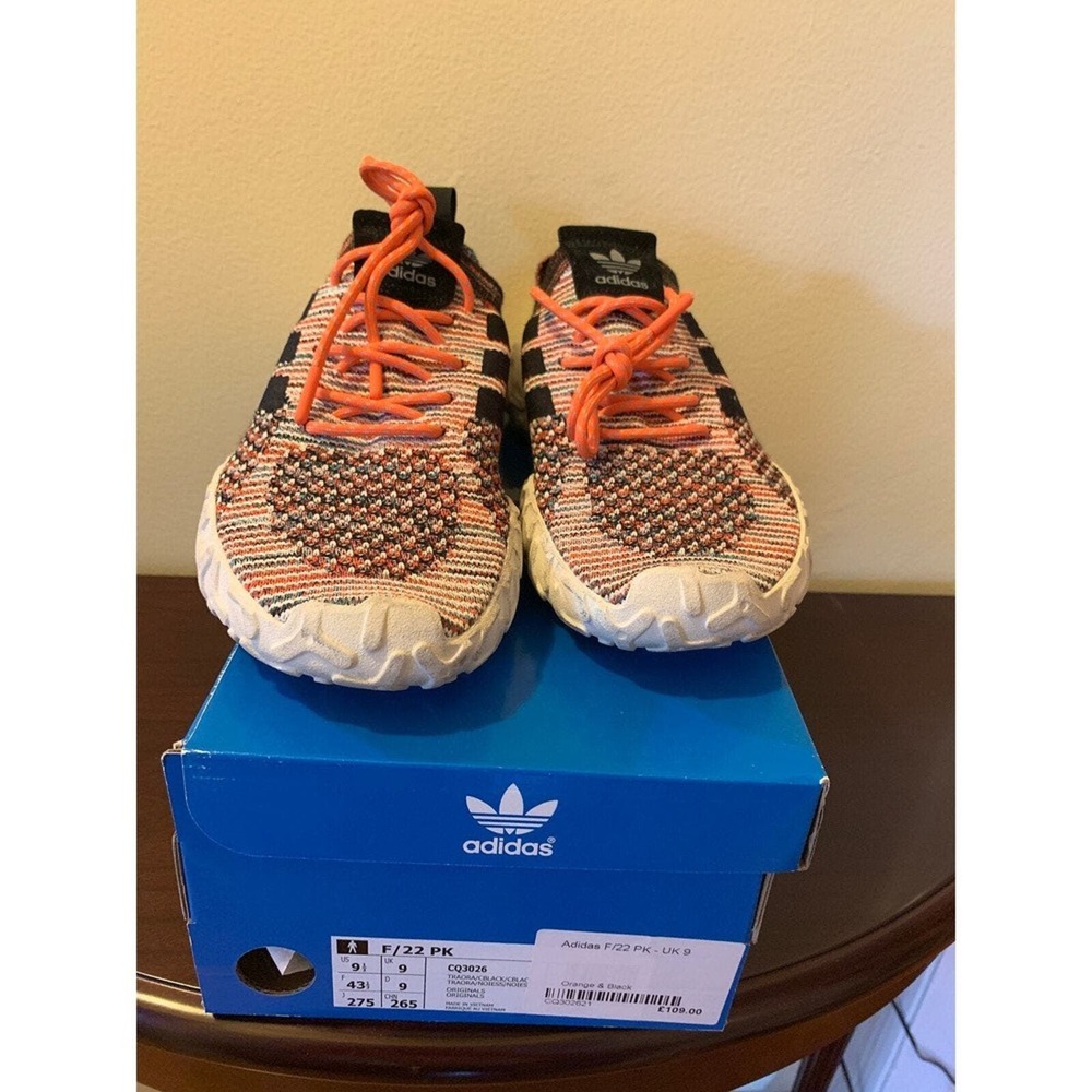 Adidas F22 Sz 9.5